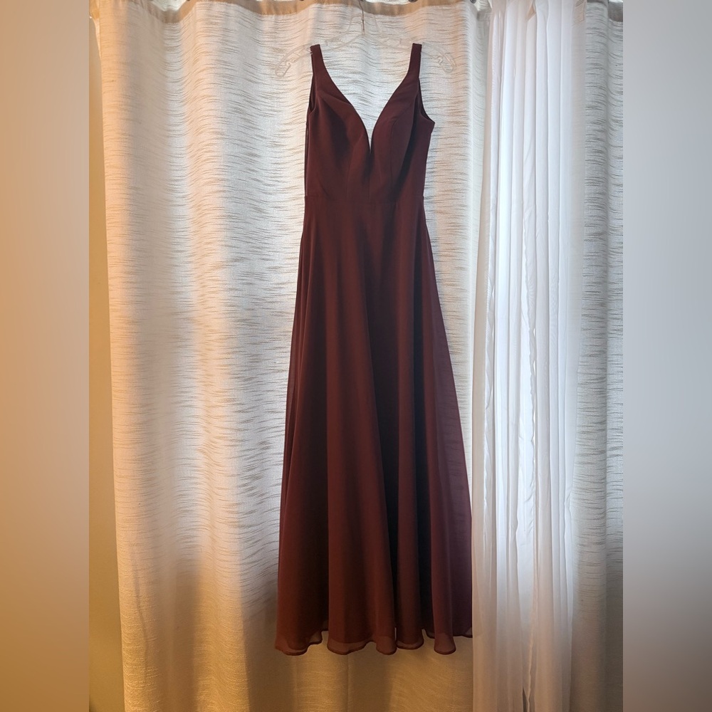 Elegant Burgundy Evening Gown